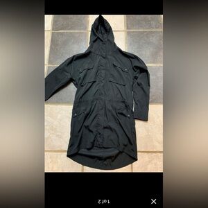 NWOT Bench Black windbreaker water resistant rain jacket